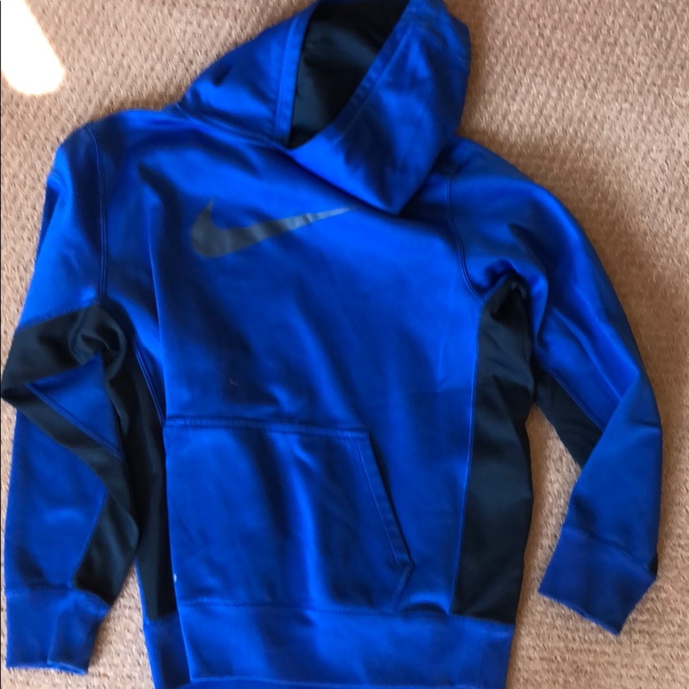 Boys nike hooded sweatshirt